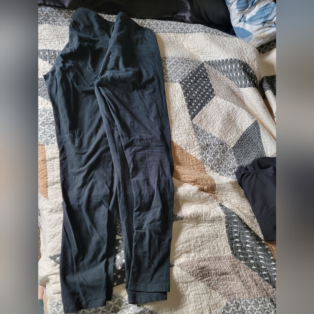 Colsie Cotton Leggings - Picture 2 of 3